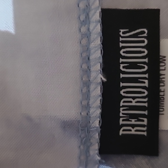 Retrolicious Dress - Picture 6 of 9